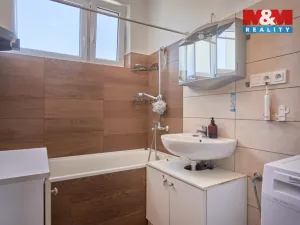 Prodej bytu 4+1, Březůvky, 81 m2
