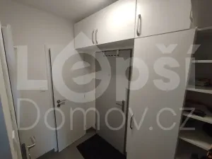 Prodej bytu 2+kk, Praha - Karlín, U Sluncové, 50 m2