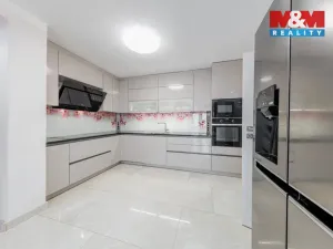 Prodej rodinného domu, Cheb - Háje, Antala Staška, 318 m2