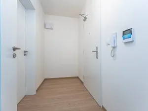 Prodej bytu 1+kk, Praha - Háje, Sochorcova, 34 m2
