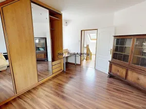 Pronájem rodinného domu, Psáry, U Potoka, 163 m2