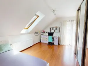 Pronájem rodinného domu, Psáry, U Potoka, 163 m2