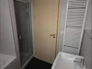 Pronájem atypického bytu, Praha, K Měchurce, 72 m2