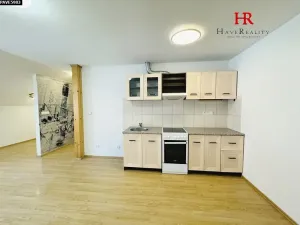 Pronájem bytu 2+kk, Benešov, Malé náměstí, 54 m2