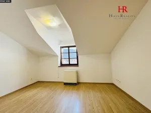 Pronájem bytu 2+kk, Benešov, Malé náměstí, 54 m2