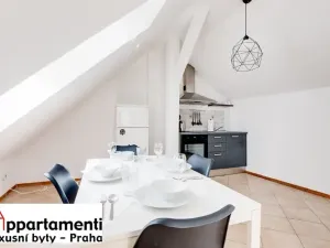 Prodej bytu 2+kk, Praha - Nové Město, V tůních, 58 m2