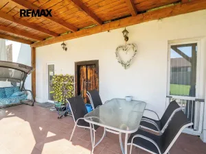Prodej rodinného domu, Pečky, Pečecká, 140 m2