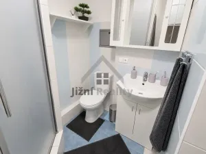 Prodej bytu 2+1, Nové Hrady, Hradební, 59 m2