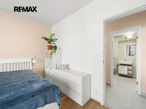 Pronájem bytu 2+kk, Praha - Jinonice, Vladimíra Kobranova, 56 m2