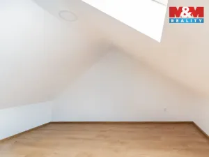 Pronájem atypického bytu, Sokolov, Staré náměstí, 200 m2
