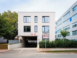Prodej bytu 1+kk, Praha - Strašnice, Třebohostická, 49 m2