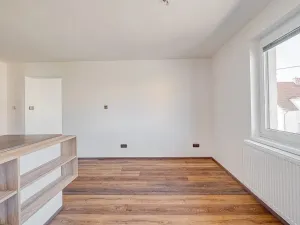 Dražba bytu 4+kk, Úvaly, Kollárova, 94 m2