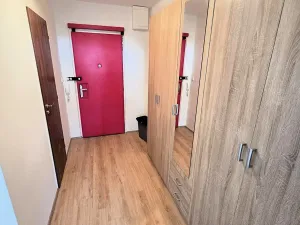 Pronájem bytu 2+kk, Praha - Kobylisy, Třeboradická, 48 m2