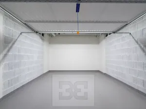 Pronájem garáže, Praha - Vysočany, Poděbradská, 20 m2