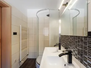 Prodej rodinného domu, Mokrá-Horákov, 365 m2