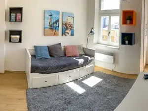 Pronájem bytu 1+kk, Praha - Vinohrady, Polská, 21 m2