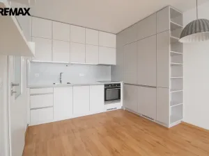 Pronájem bytu 2+kk, Pardubice - Pardubičky, Východní, 40 m2