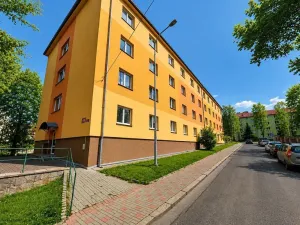 Prodej bytu 1+1, Teplice, Ruská, 30 m2