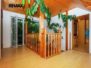 Prodej rodinného domu, Praha - Lipence, V roklích, 160 m2