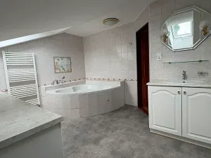 Pronájem bytu 2+1, Děčín, Vítězství, 84 m2