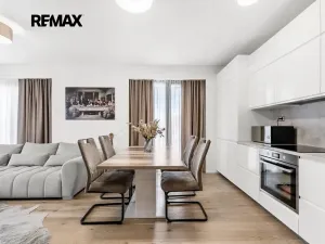 Pronájem bytu 2+kk, Praha - Strašnice, Ramonova, 58 m2