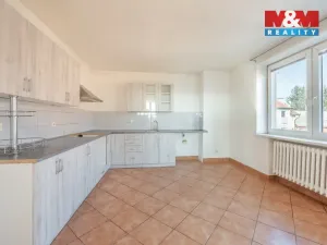 Pronájem bytu 3+1, Kladno - Švermov, Marie Majerové, 101 m2