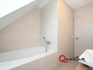 Pronájem kanceláře, Praha - Holyně, Za Knotkem, 79 m2