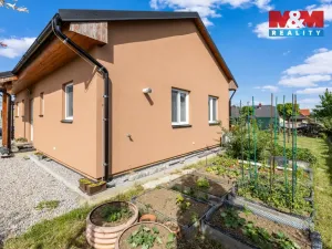 Prodej rodinného domu, Bavoryně, 74 m2