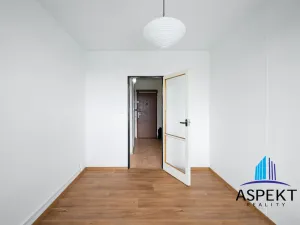 Pronájem bytu 2+kk, Praha - Braník, Novodvorská, 48 m2
