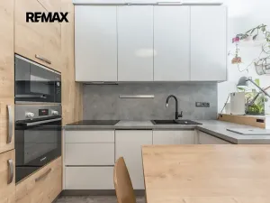 Prodej bytu 1+kk, Praha - Hloubětín, Za černým mostem, 31 m2