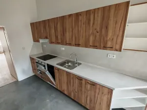 Pronájem bytu 1+1, Praha - Nové Město, Na bojišti, 32 m2