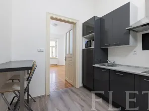 Pronájem bytu 1+1, Praha - Holešovice, Kamenická, 40 m2