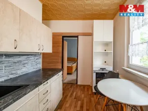 Prodej bytu 2+1, Aš, Hlavní, 51 m2