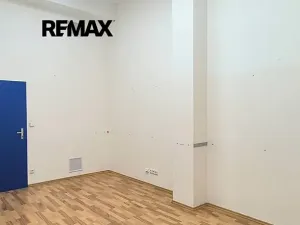 Pronájem kanceláře, Praha - Kobylisy, Horňátecká, 19 m2