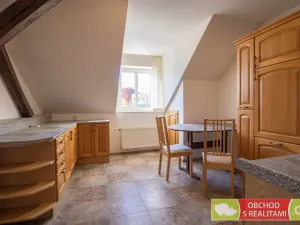 Prodej kanceláře, Chrudim - Chrudim IV, Lupáčova, 612 m2