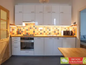 Prodej bytu 2+kk, Praha - Holešovice, U Uranie, 40 m2