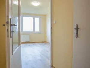 Pronájem bytu 1+kk, Praha - Záběhlice, Jahodová, 25 m2