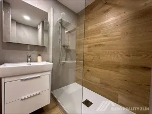 Pronájem bytu 2+1, Zlín, Husova, 50 m2