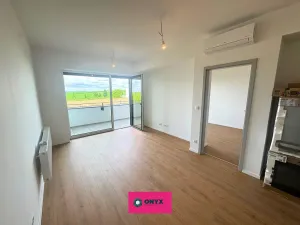Pronájem bytu 2+kk, Šlapanice, Brněnská, 70 m2