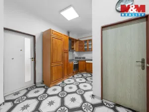 Prodej obchodního prostoru, Benešov nad Ploučnicí, náměstí Míru, 900 m2