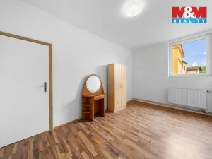 Prodej obchodního prostoru, Benešov nad Ploučnicí, náměstí Míru, 900 m2