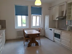 Pronájem obchodního prostoru, Žatec, U Oharky, 98 m2