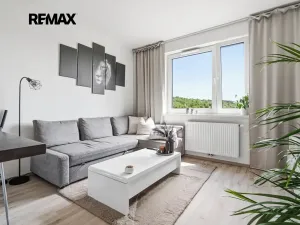 Prodej bytu 2+kk, Praha - Vysočany, Strnadových, 50 m2