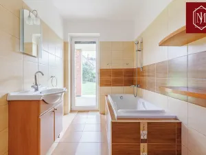 Prodej rodinného domu, Strmilov, 200 m2