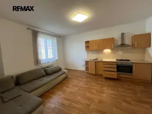 Pronájem bytu 2+kk, Hodonín, Národní třída, 56 m2