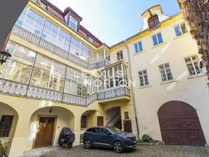 Pronájem bytu 3+1, Praha - Malá Strana, Sněmovní, 85 m2