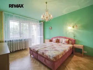 Prodej bytu 3+1, Horní Slavkov, U Lesoparku, 77 m2