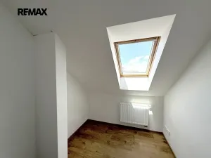 Pronájem rodinného domu, Praha - Křeslice, Borůvková, 220 m2