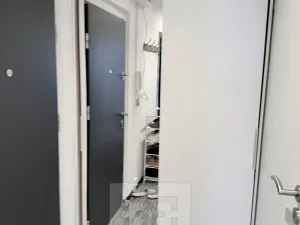 Pronájem pokoje, Praha - Bohnice, Cafourkova, 54 m2