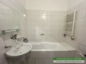 Pronájem bytu 2+1, Praha - Holešovice, Františka Křížka, 75 m2